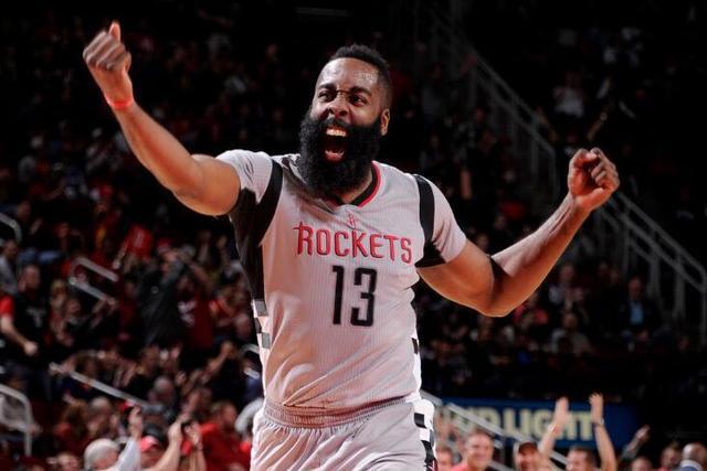 体育图片：预计萨内和科曼中一人明夏被清洗