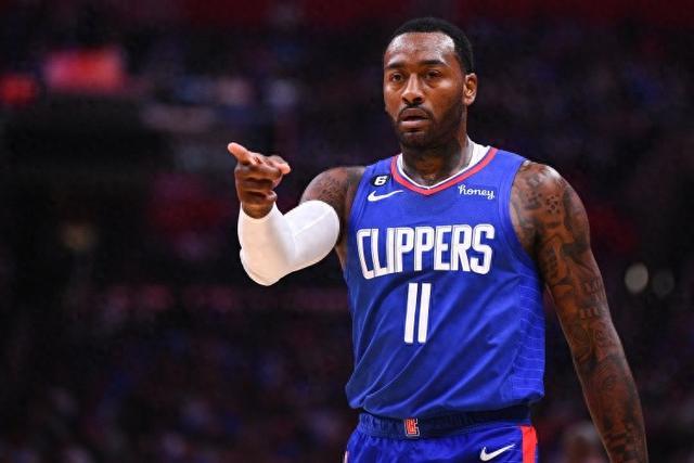 弗格31分辽宁胜四川 西尔扎提15分新疆胜同曦