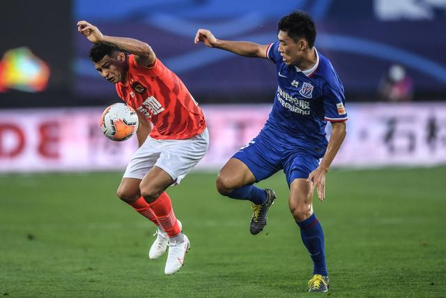 西媒：皇马球探抱怨500欧月薪太低